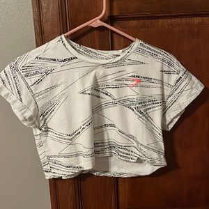 gymshark cropped tee